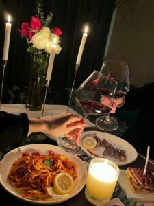 Chúng Tôi Chia Tay Nhau Chỉ Vì Một Bữa Ăn