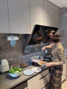 MẸ CHỒNG KEO KIỆT