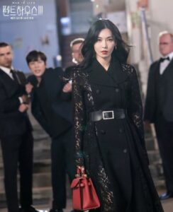 Lưỡi Dao Từ Trái Tim Người Vợ