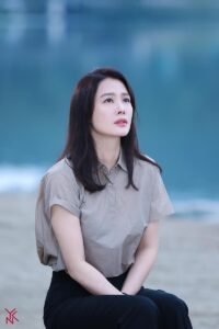 LY HÔN VÀO THÁNG THỨ TÁM