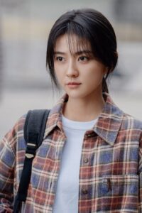 ĐỂ CHIẾM NHÀ, BÀ NỘI MANG TÔI ĐI BÁN